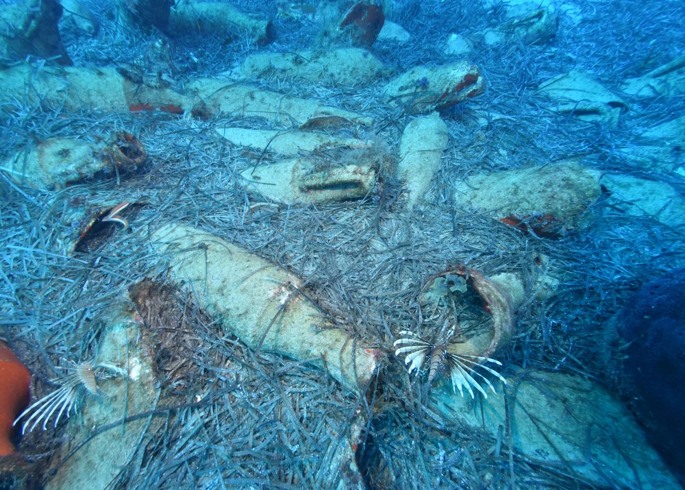 写真「キプロス島沖で発見されたローマ時代の沈没船」