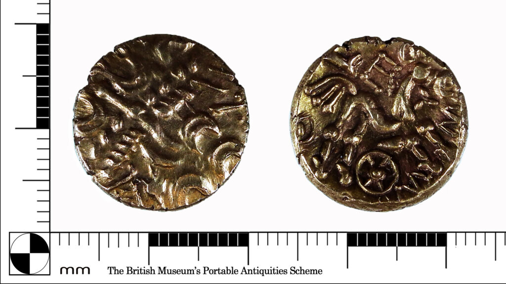 紀元前50-25年頃に製造された金貨。ハンプシャー州で出土。コンミウス王のために作られたとみられている。大英博物館収蔵 Credit: British Museum ,British Museum Catalogue type: 730x, Attribution 4.0 International (CC BY 4.0),